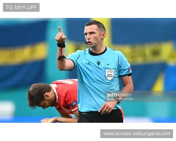 国际赛事裁判判罚尺度再次成为讨论焦点，国际级裁判标准