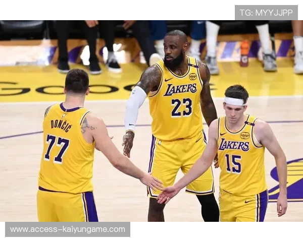 詹姆斯52分三双无用,湖人战力榜排名滑坡至全联盟第13位 詹姆斯52分三双无用,湖人战力榜排名滑坡至全联盟第13位